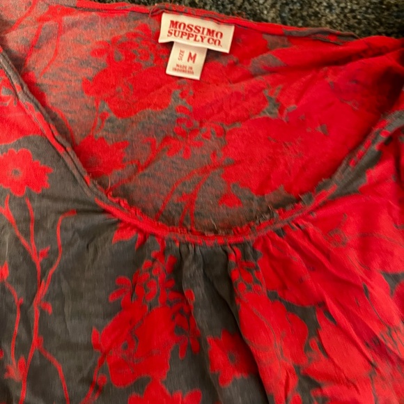 Women's Red Floral Sleeveless Top mossimo medium - Picture 3 of 3